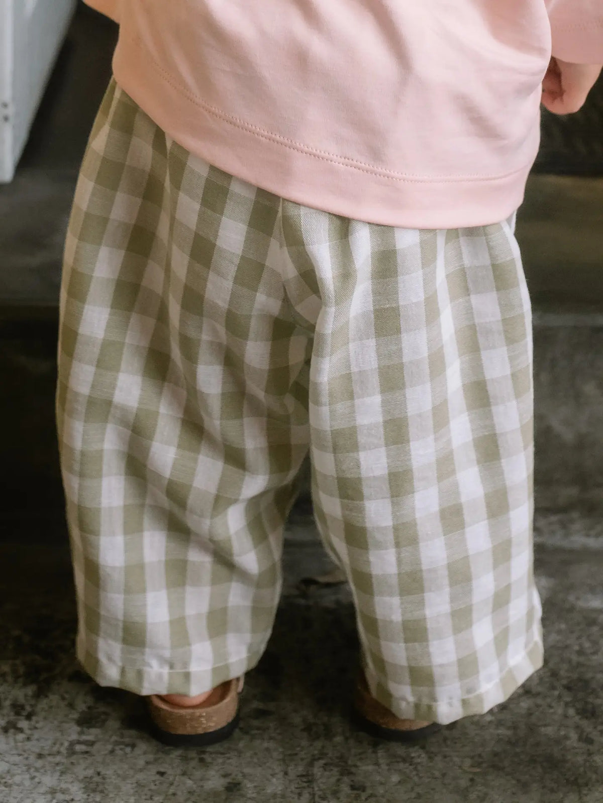 Relaxed-fit olive green gingham kids pants, sizes 1 to 5 years