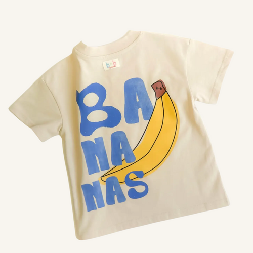Bananas graphic tee in organic cotton, oversized kids t-shirt with retro BANANAS back print